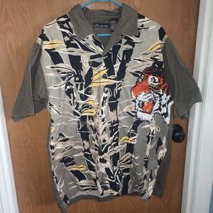 Y2K men’s no boundaries vintage tiger print button up shirt
